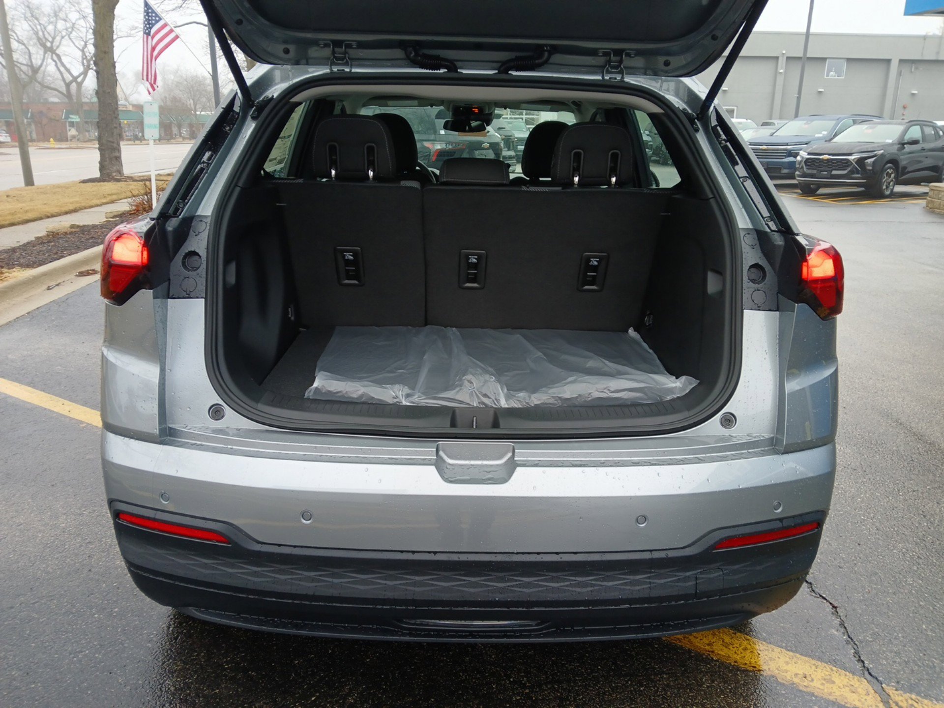 New 2027 Chevrolet Bolt LT w/ Comfort Package image 22