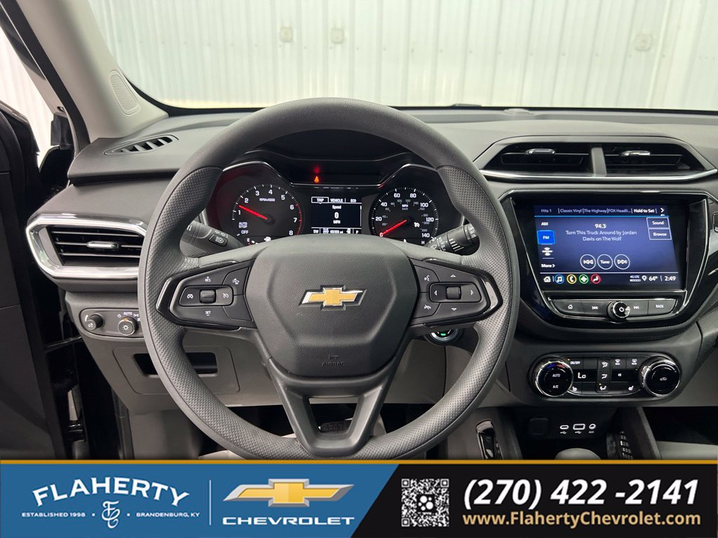 Used 2023 Chevrolet TrailBlazer LT w/ Convenience Package AWD/4WD image 24