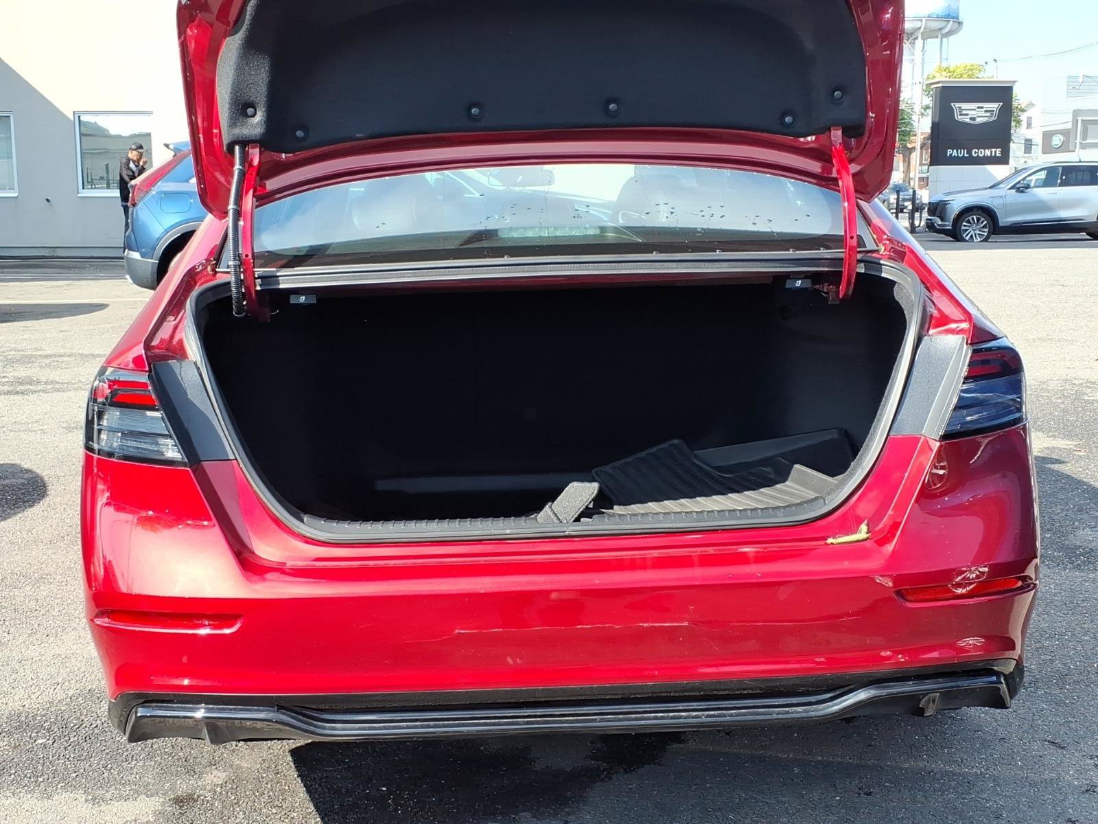 Used 2025 Honda Accord Sport image 9