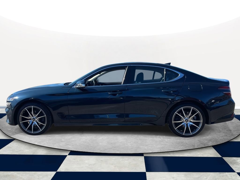 Used 2023 Genesis G70 2.0T image 3