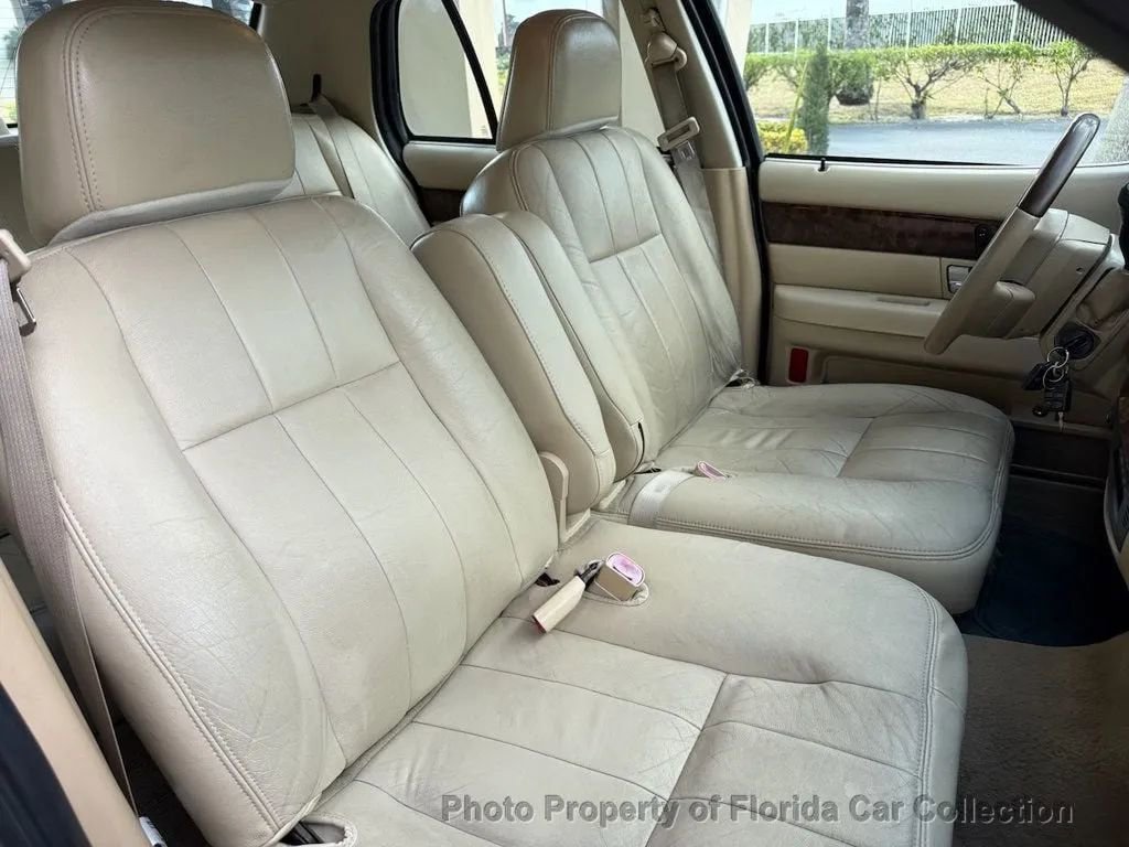 Used 2010 Mercury Grand Marquis LS image 34