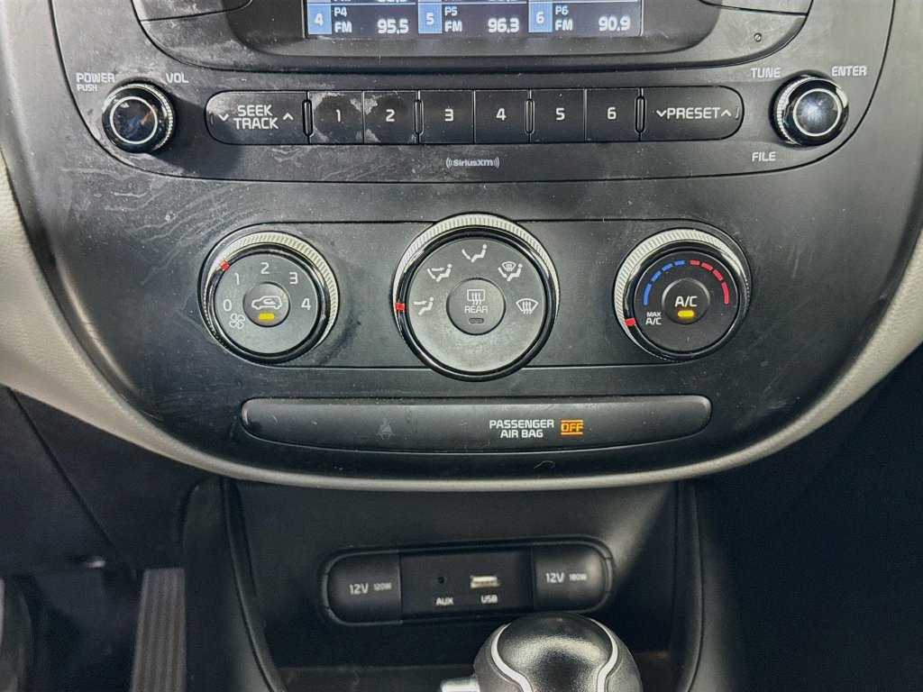 Used 2017 Kia Soul FWD image 14