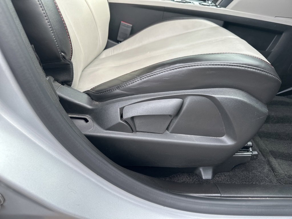 Used 2015 GMC Terrain SLT image 25