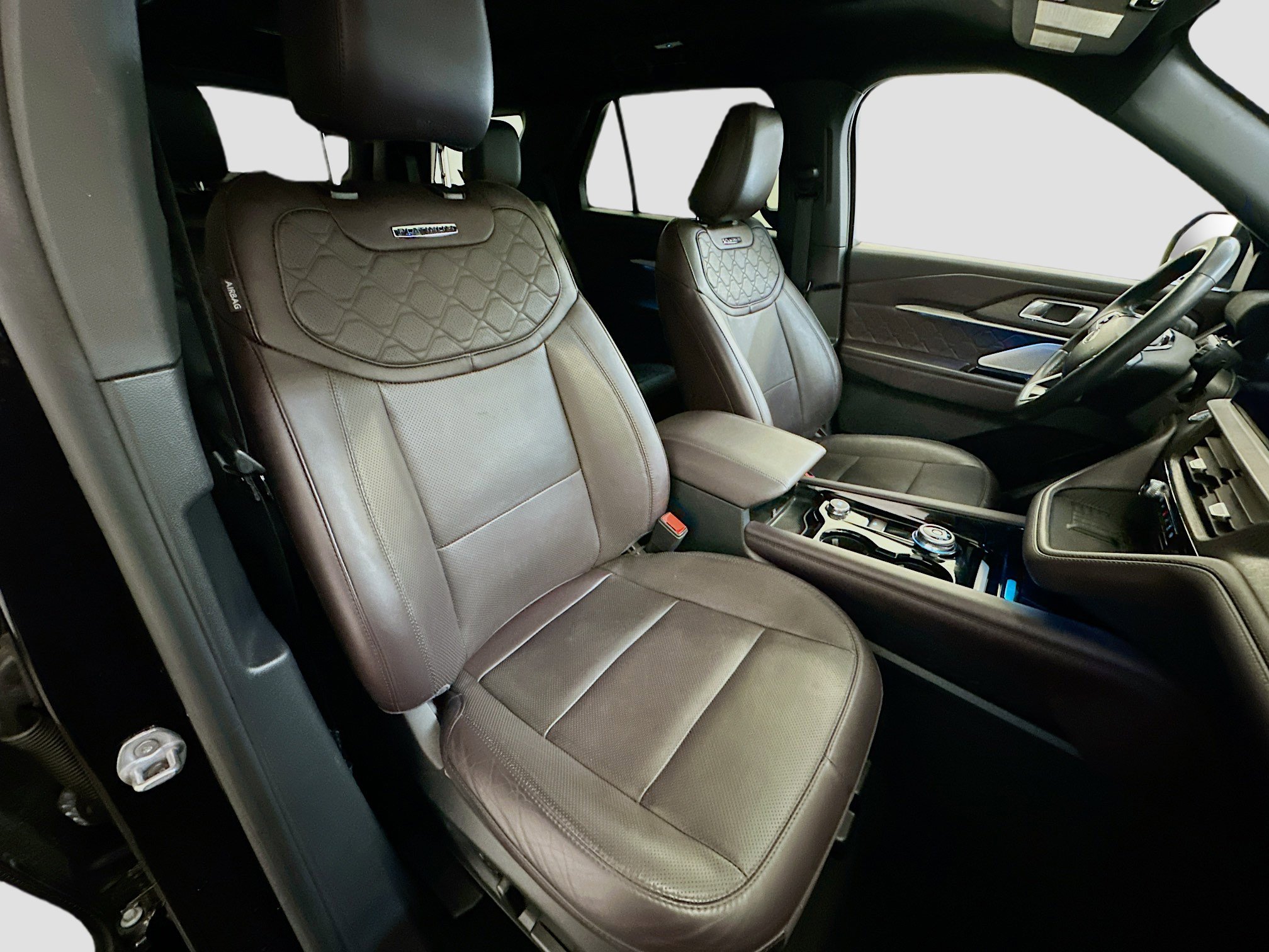 Used 2025 Ford Explorer Platinum w/ LUX Leather Package image 35