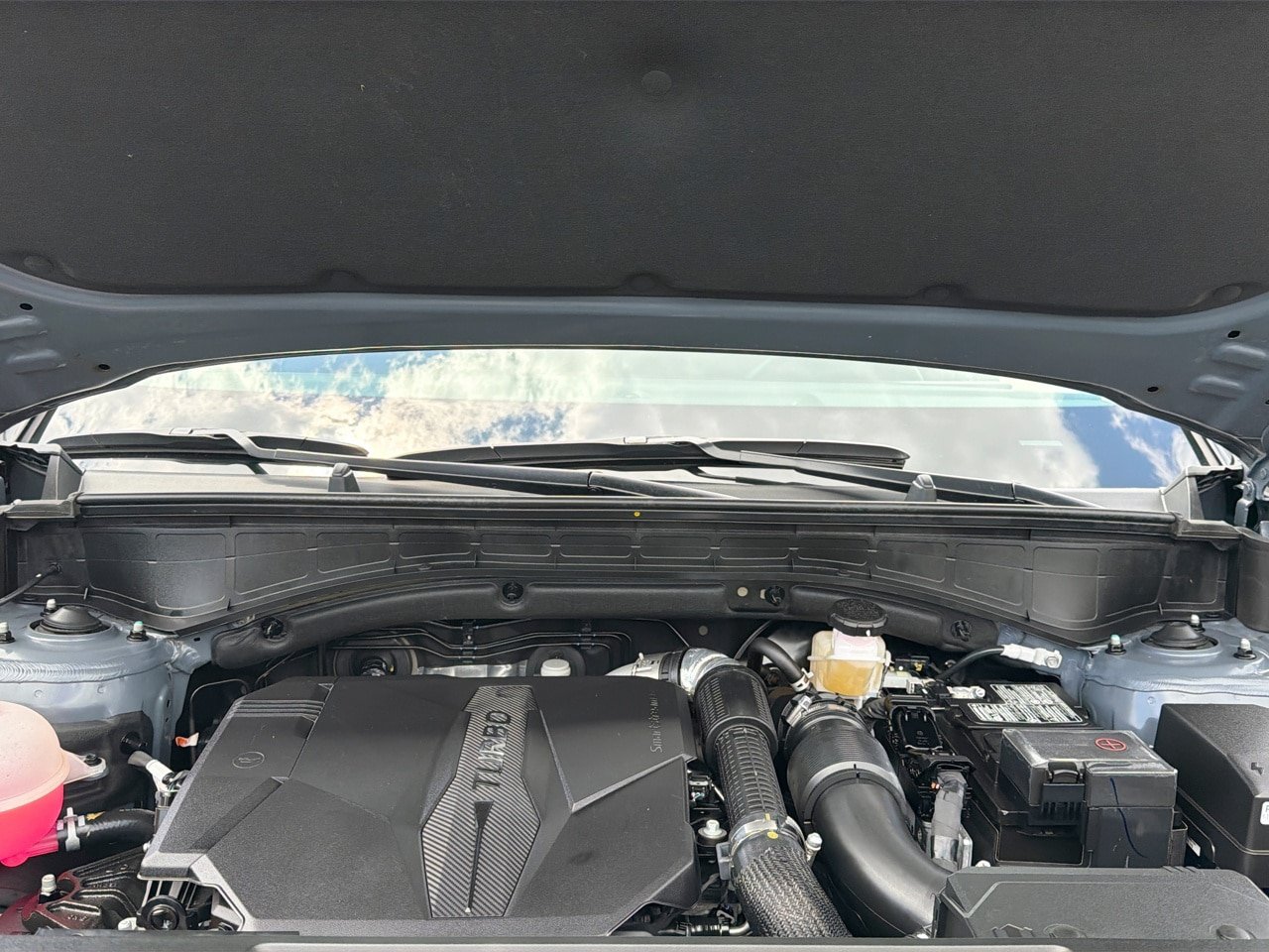 Certified 2025 Hyundai Santa Fe SEL AWD/4WD image 15