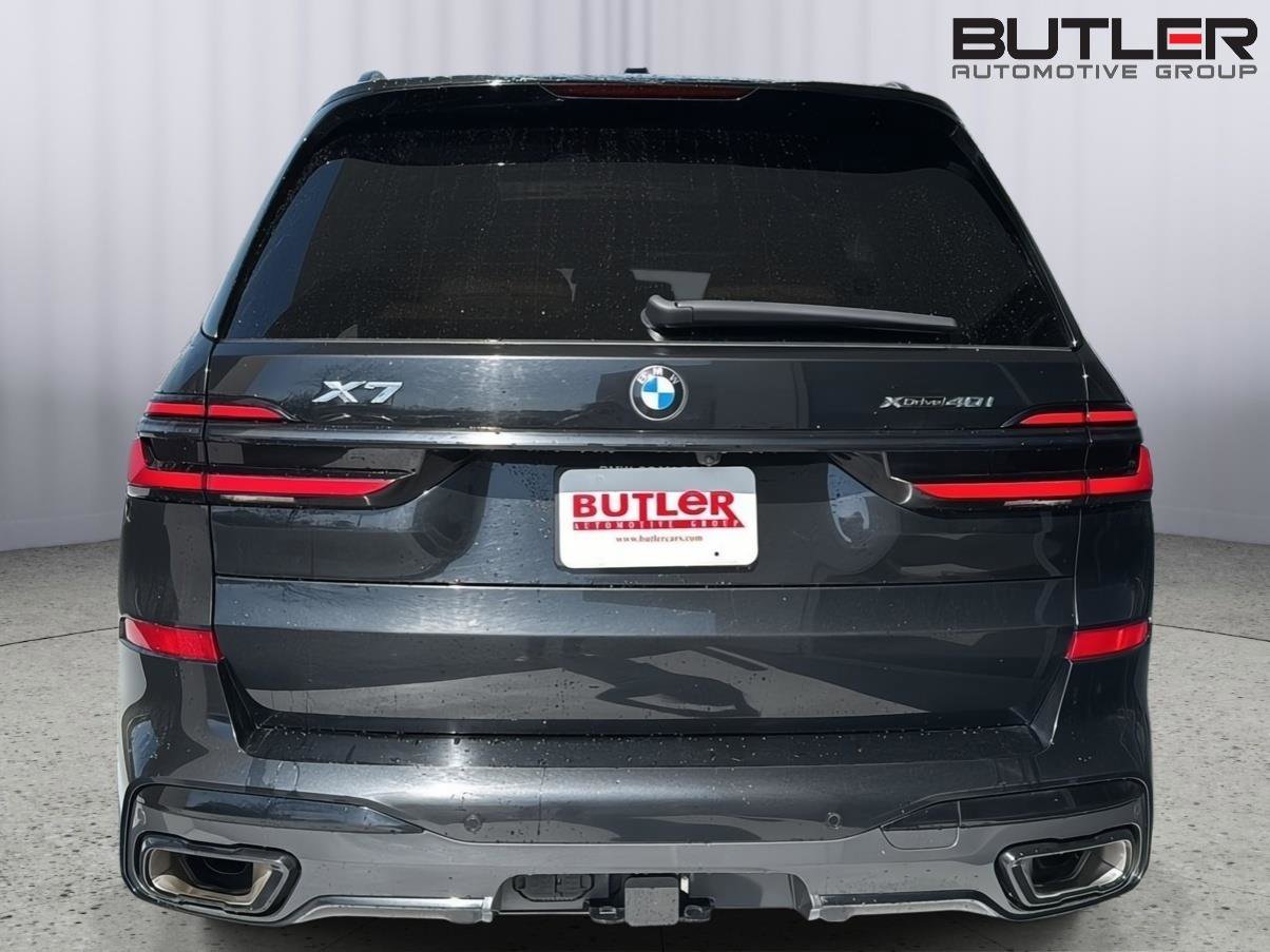 Certified 2024 BMW X7 xDrive40i w/ Executive Package image 4