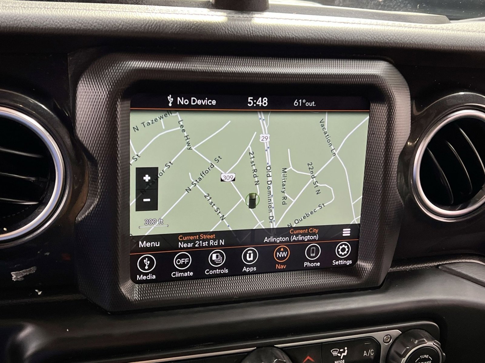 Used 2021 Jeep Wrangler Unlimited Sahara image 24