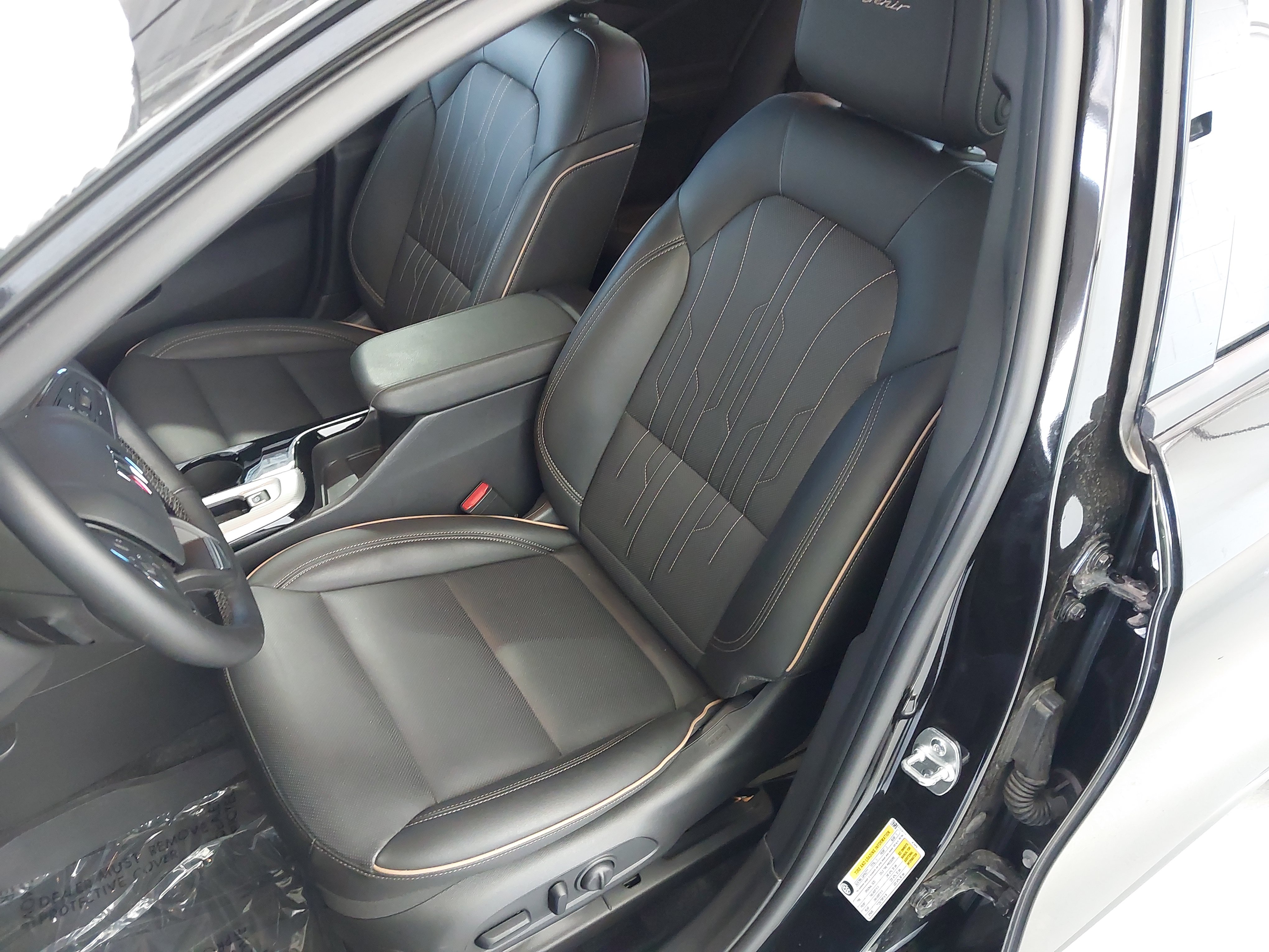 Used 2025 Buick Envista Avenir FWD image 23