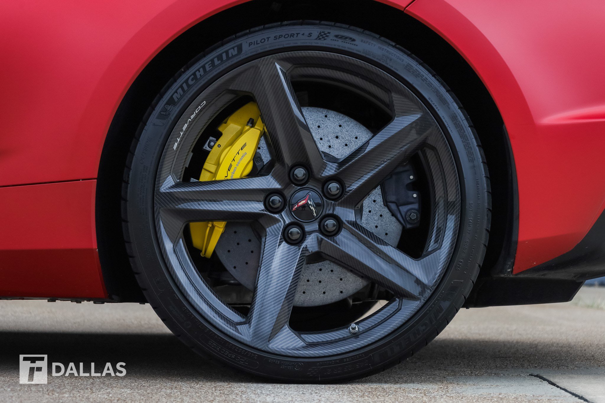Used 2025 Chevrolet Corvette Z06 RWD image 9