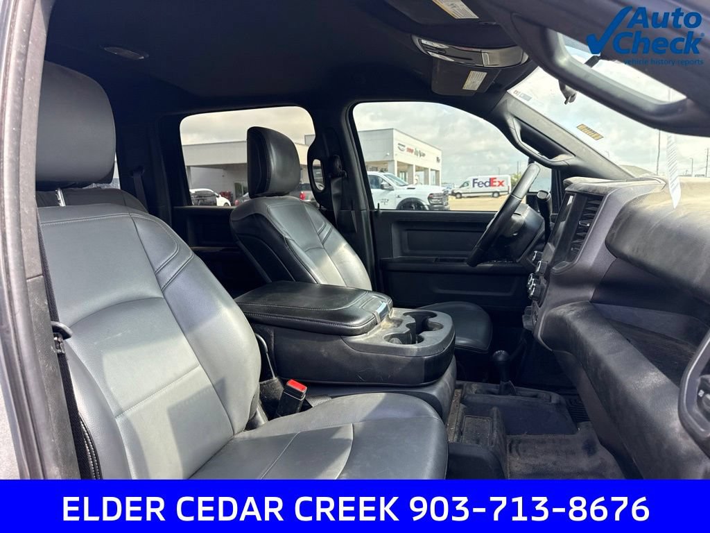 Used 2024 RAM 3500 Tradesman w/ Chrome Appearance Group AWD/4WD image 18