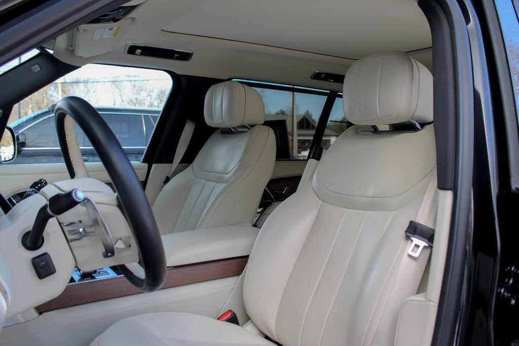 Used 2023 Land Rover Range Rover Long Wheelbase Autobiography image 10