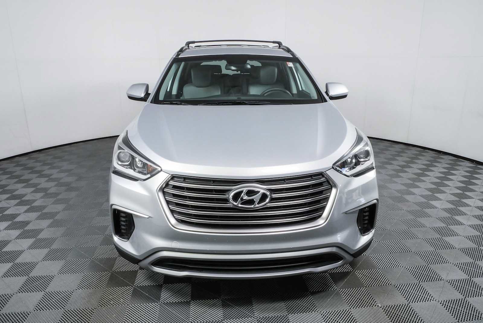 Used 2019 Hyundai Santa Fe XL SE FWD image 24