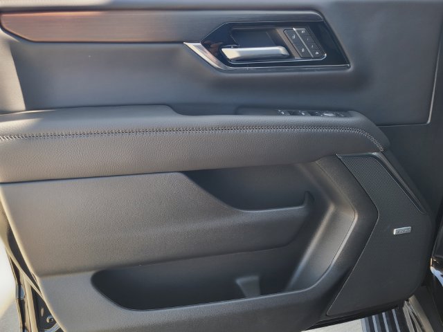 New 2026 GMC Yukon Denali w/ Denali Reserve Package AWD/4WD image 15