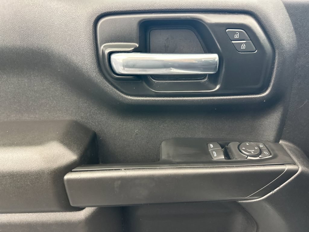 Used 2025 Chevrolet Silverado 1500 W/T RWD image 10
