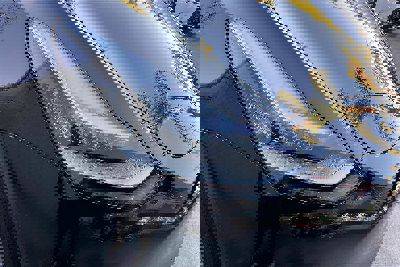 Used 2018 Tesla Model 3 Mid Range image 25