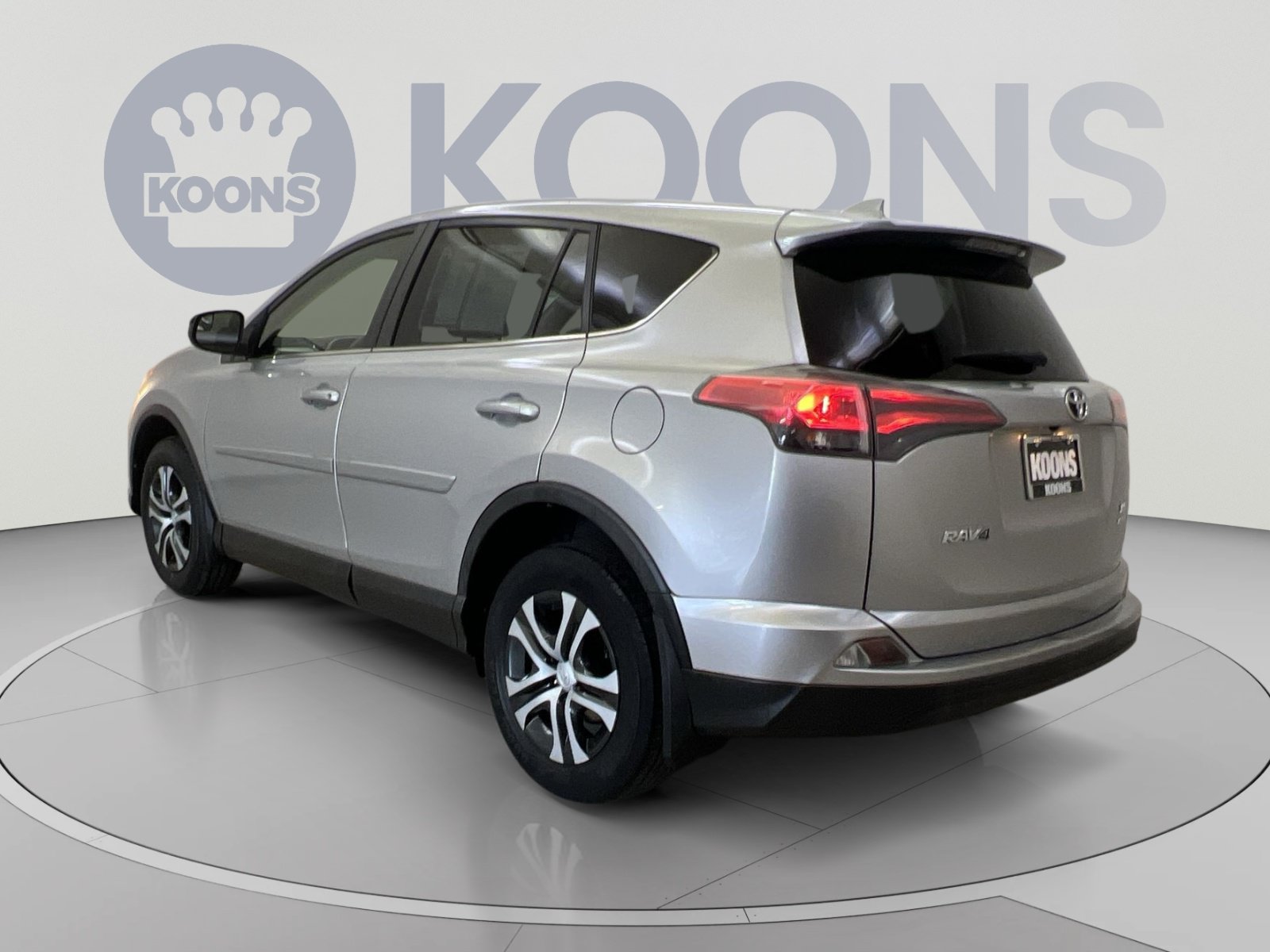 Used 2018 Toyota RAV4 LE w/ All Weather Liner Package AWD/4WD image 7