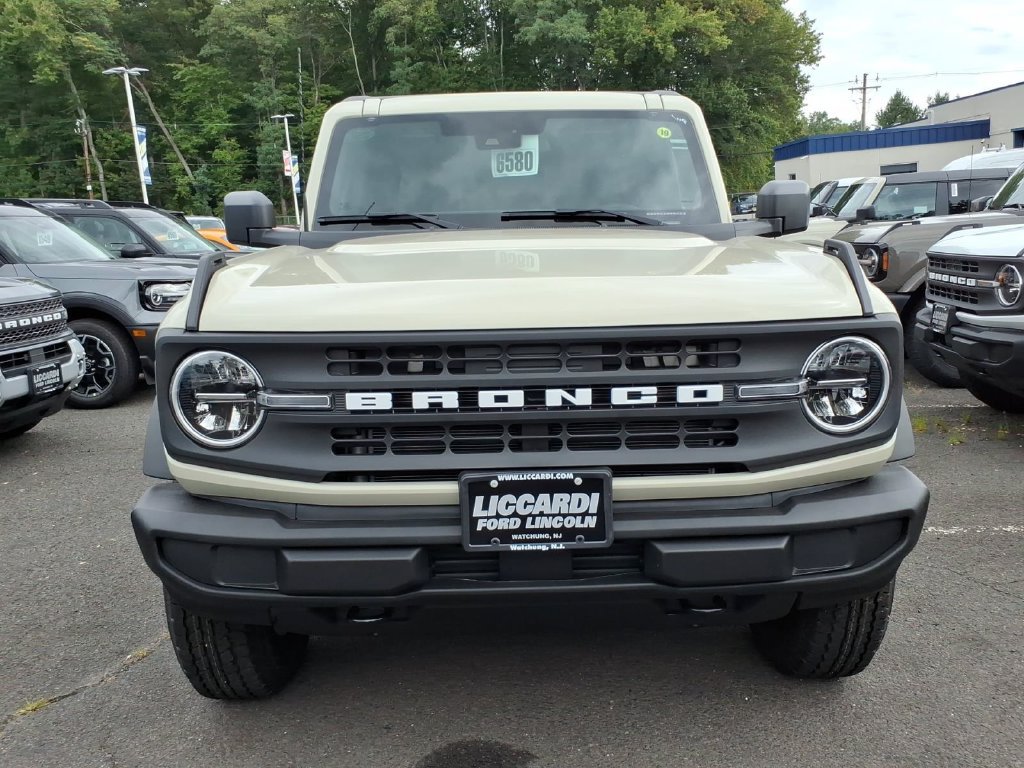 New 2026 Ford Bronco Big Bend AWD/4WD image 2