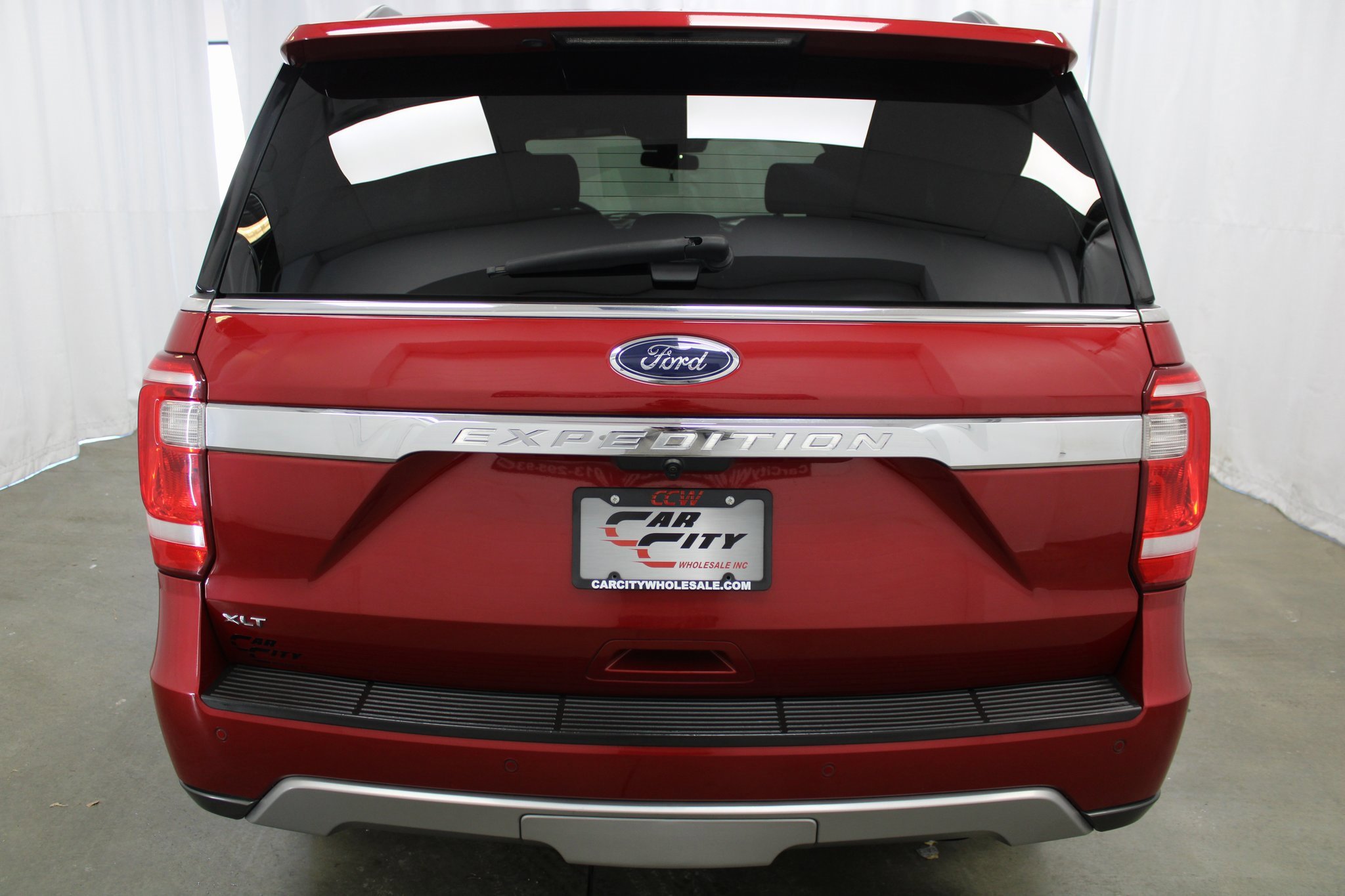 Used 2020 Ford Expedition XLT image 6