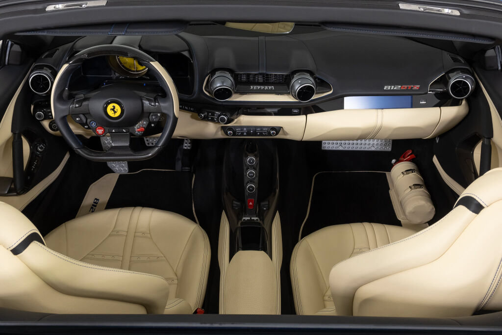 Used 2021 Ferrari 812 GTS RWD image 25