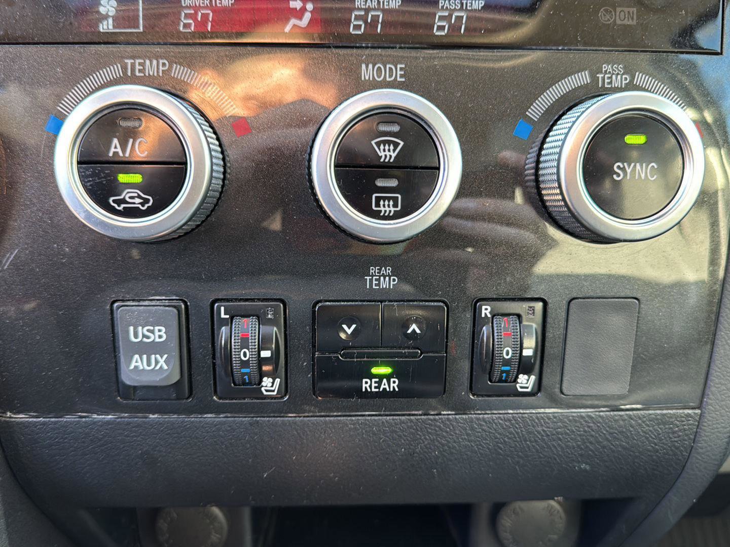 Used 2019 Toyota Sequoia Platinum AWD/4WD image 20