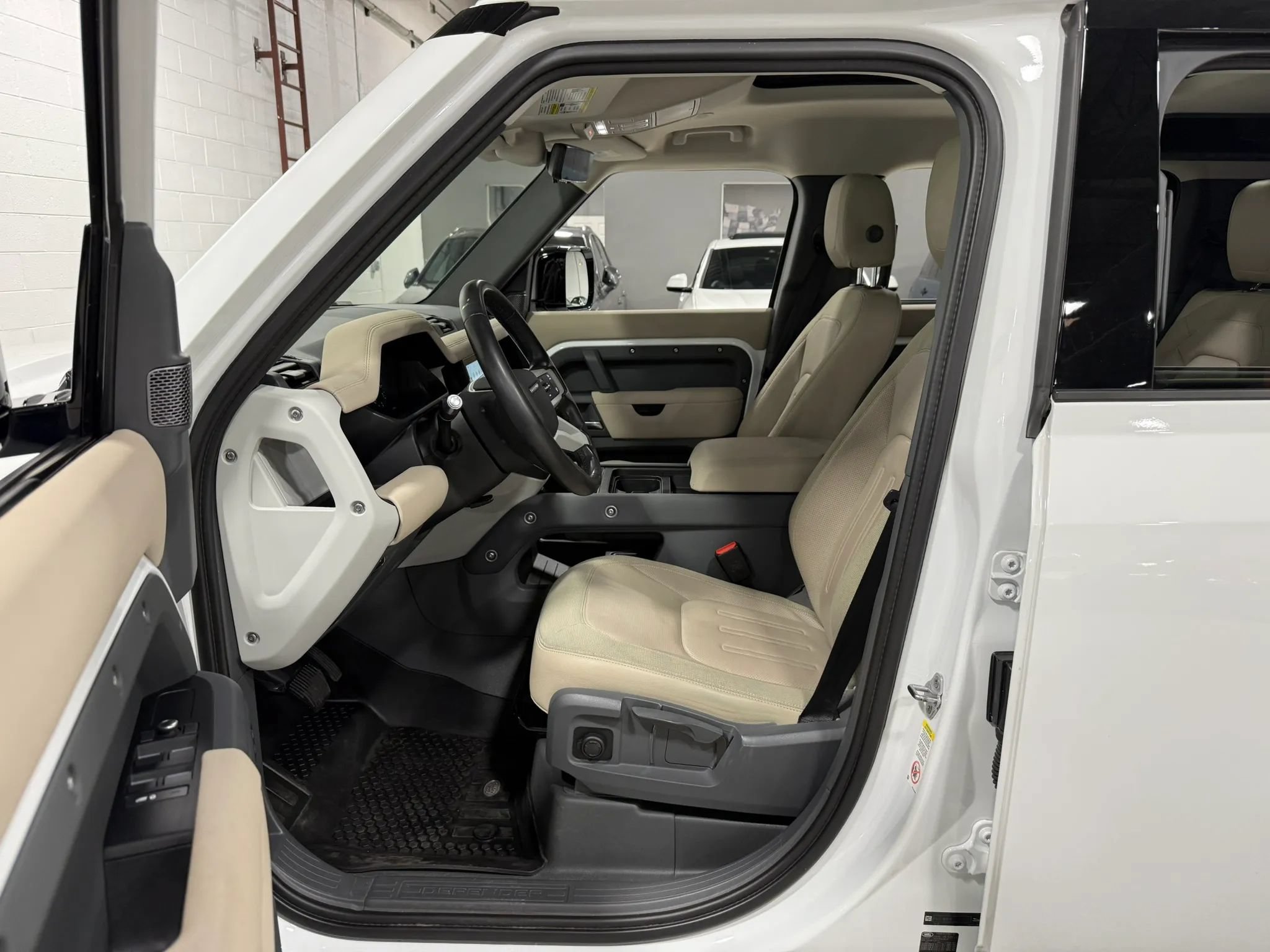 Used 2020 Land Rover Defender 110 S AWD/4WD image 14
