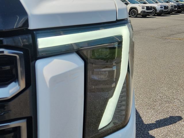 Certified 2024 GMC Sierra 2500 AT4 AWD/4WD image 9