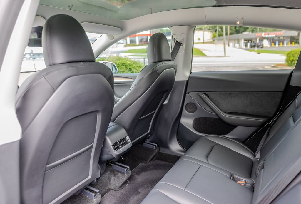 Used 2024 Tesla Model Y Performance AWD/4WD image 14