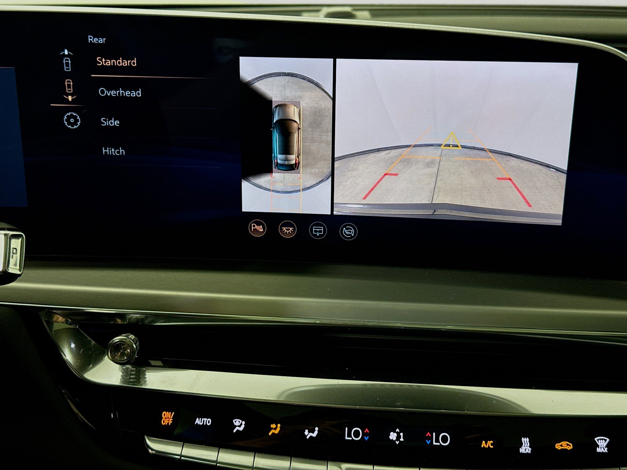 Used 2024 Cadillac Lyriq Sport AWD/4WD image 14