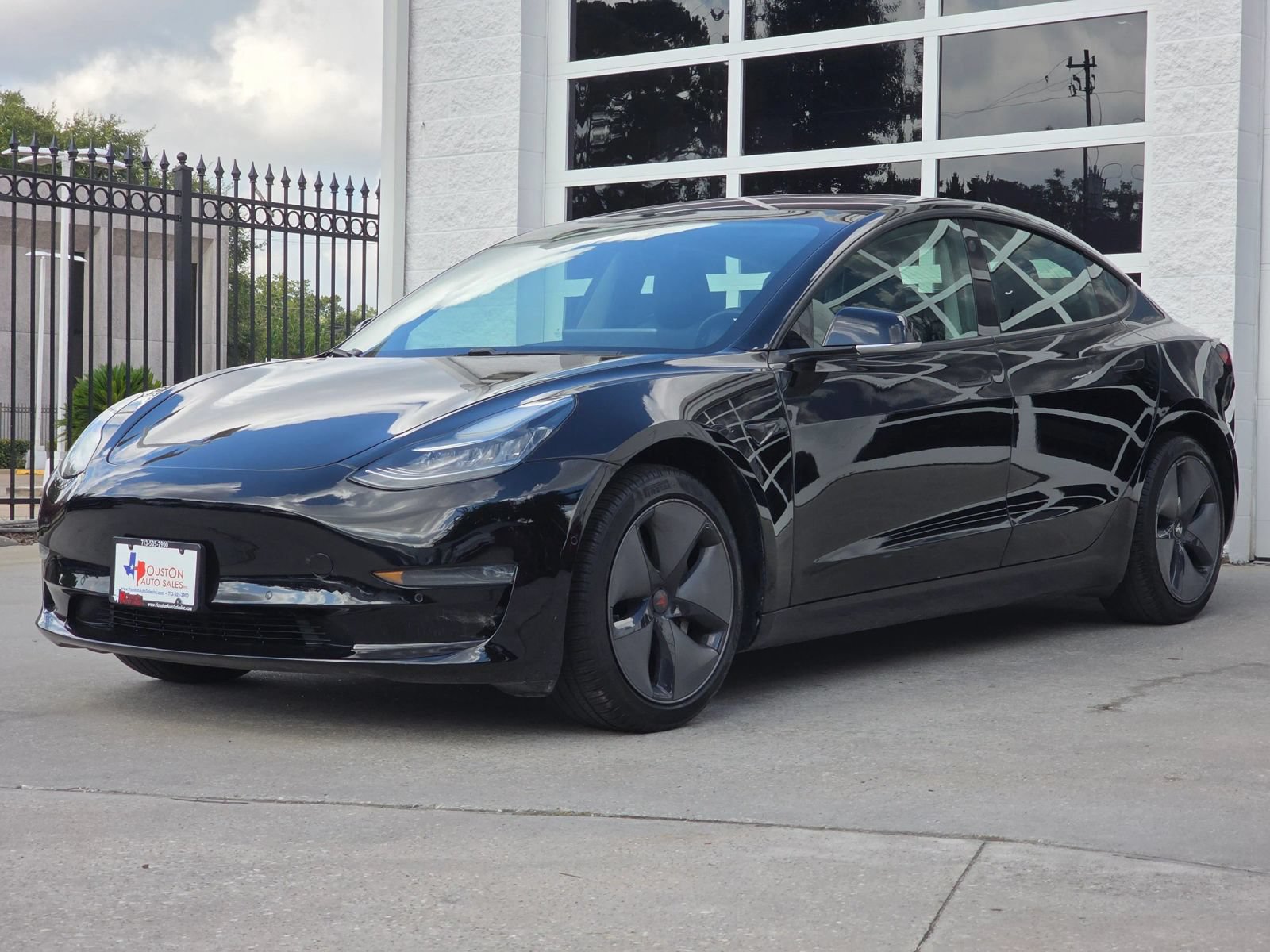 Used 2018 Tesla Model 3 Mid Range RWD image 6