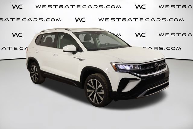 Used 2023 Volkswagen Taos SE w/ Panoramic Sunroof Package image 44