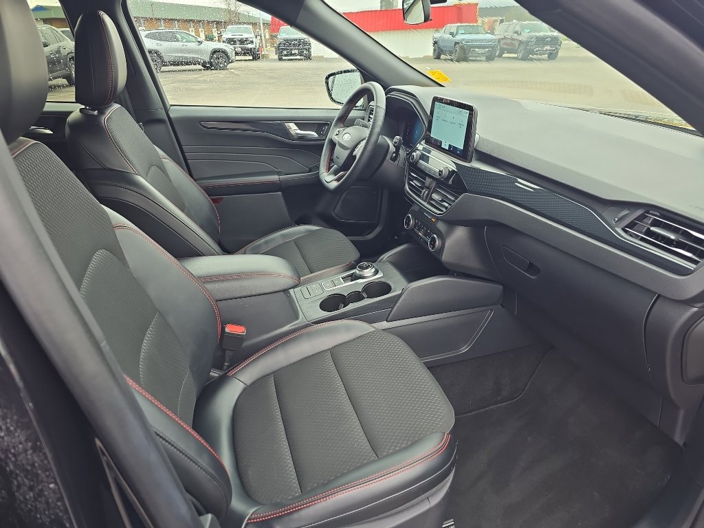 Used 2025 Ford Escape ST-Line image 24