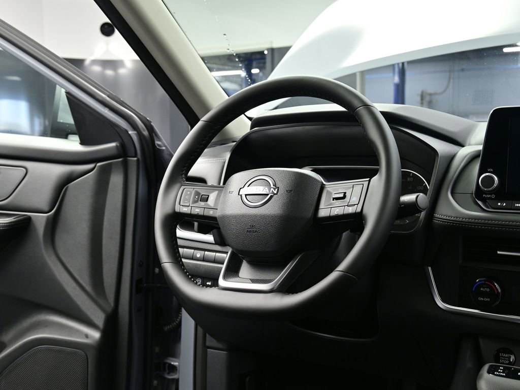 New 2026 Nissan Rogue SV image 4