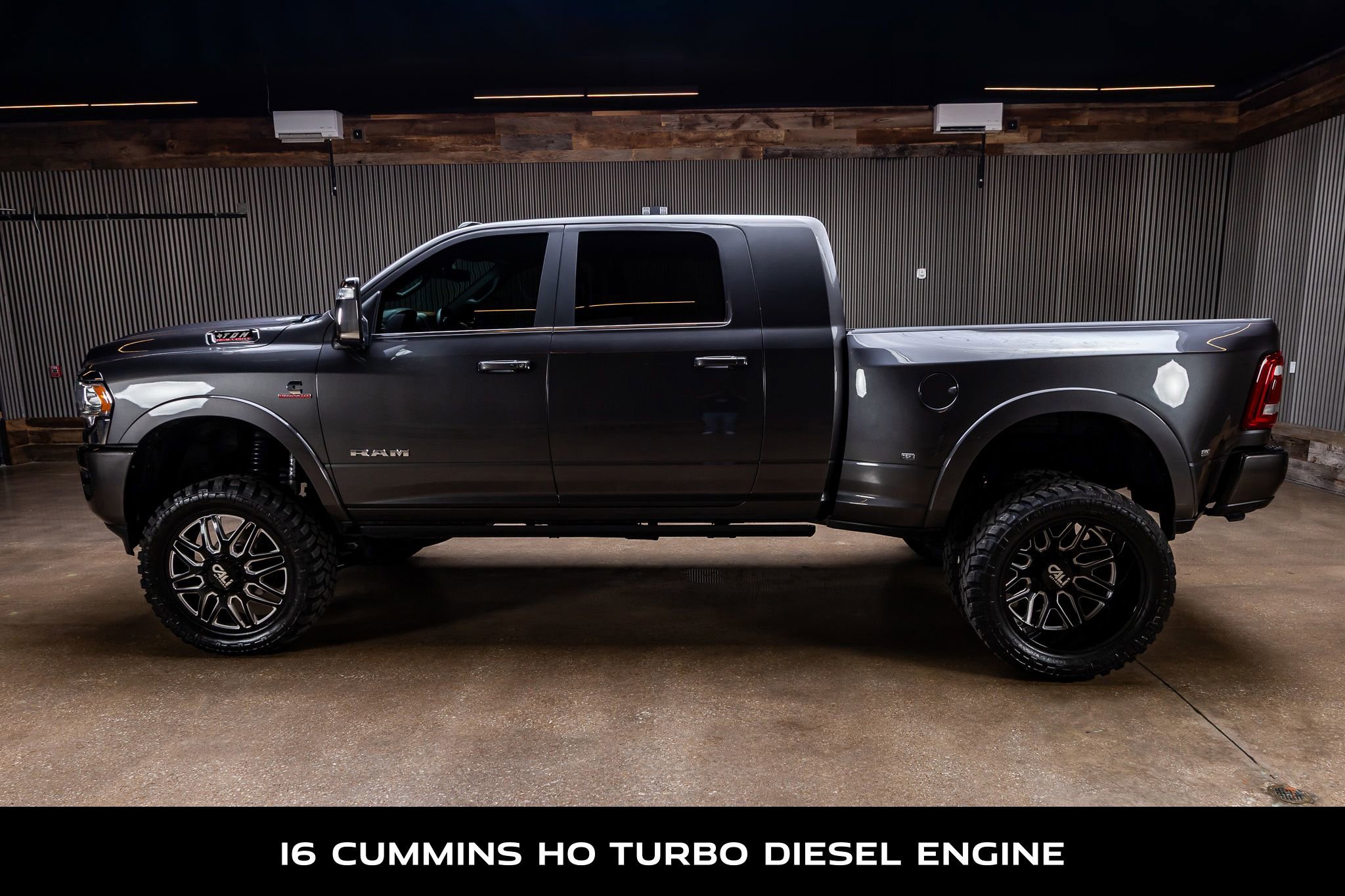 Used 2023 RAM 3500 Limited AWD/4WD image 5