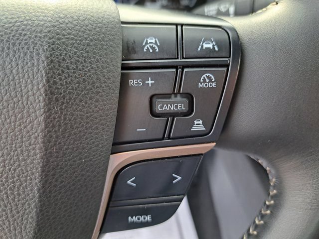 Used 2024 Toyota Crown AWD/4WD image 24