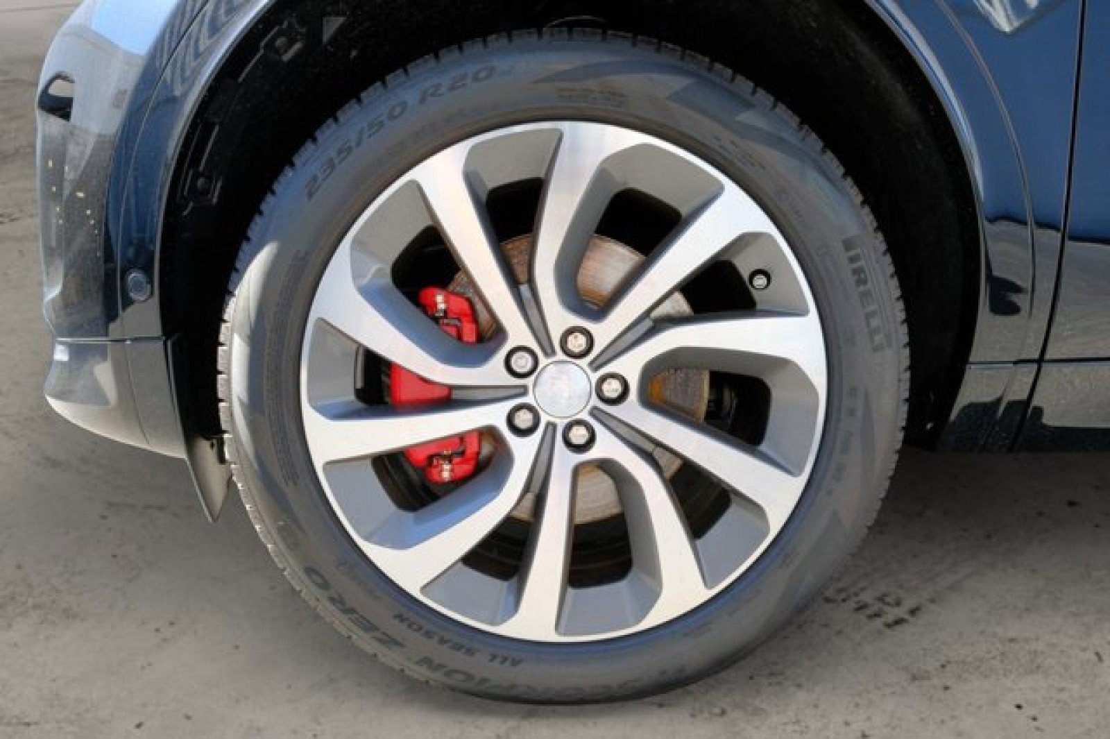 Used 2024 Land Rover Discovery Sport S image 10