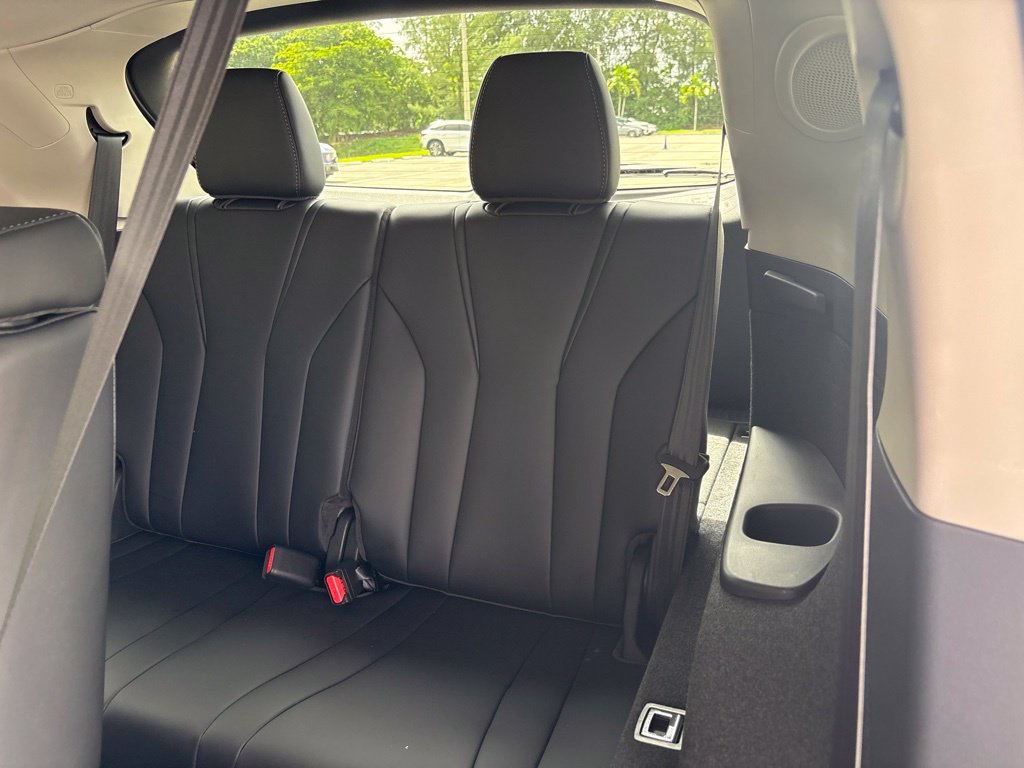 New 2026 Acura MDX w/ Technology Package FWD image 18