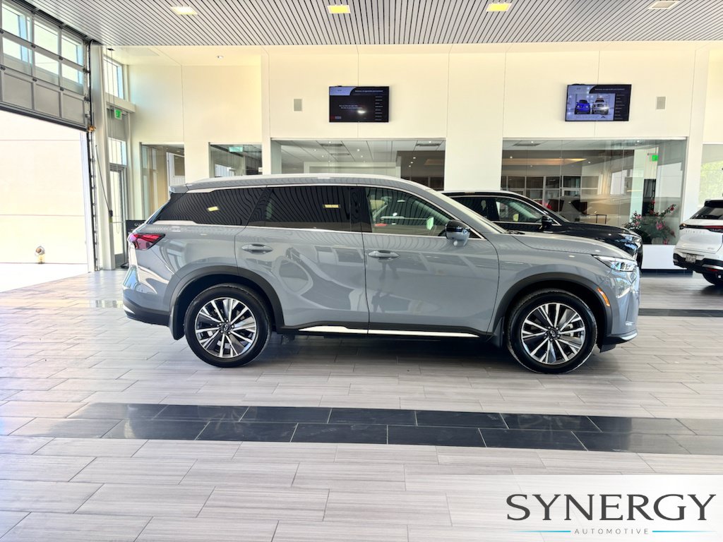 Certified 2026 INFINITI QX60 Luxe w/ Cargo Package AWD/4WD image 4