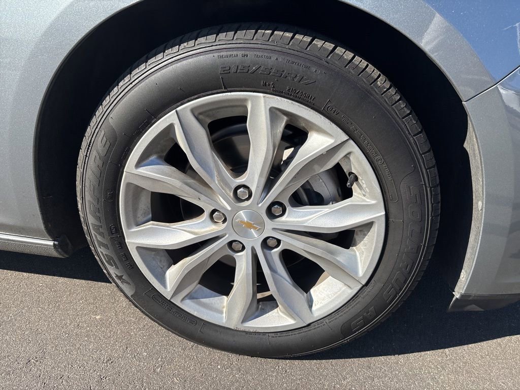 Used 2024 Chevrolet Malibu LT image 11