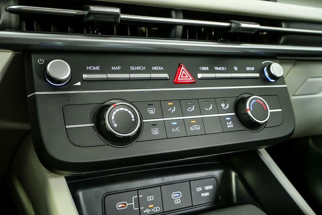 New 2026 Hyundai Tucson SE image 16