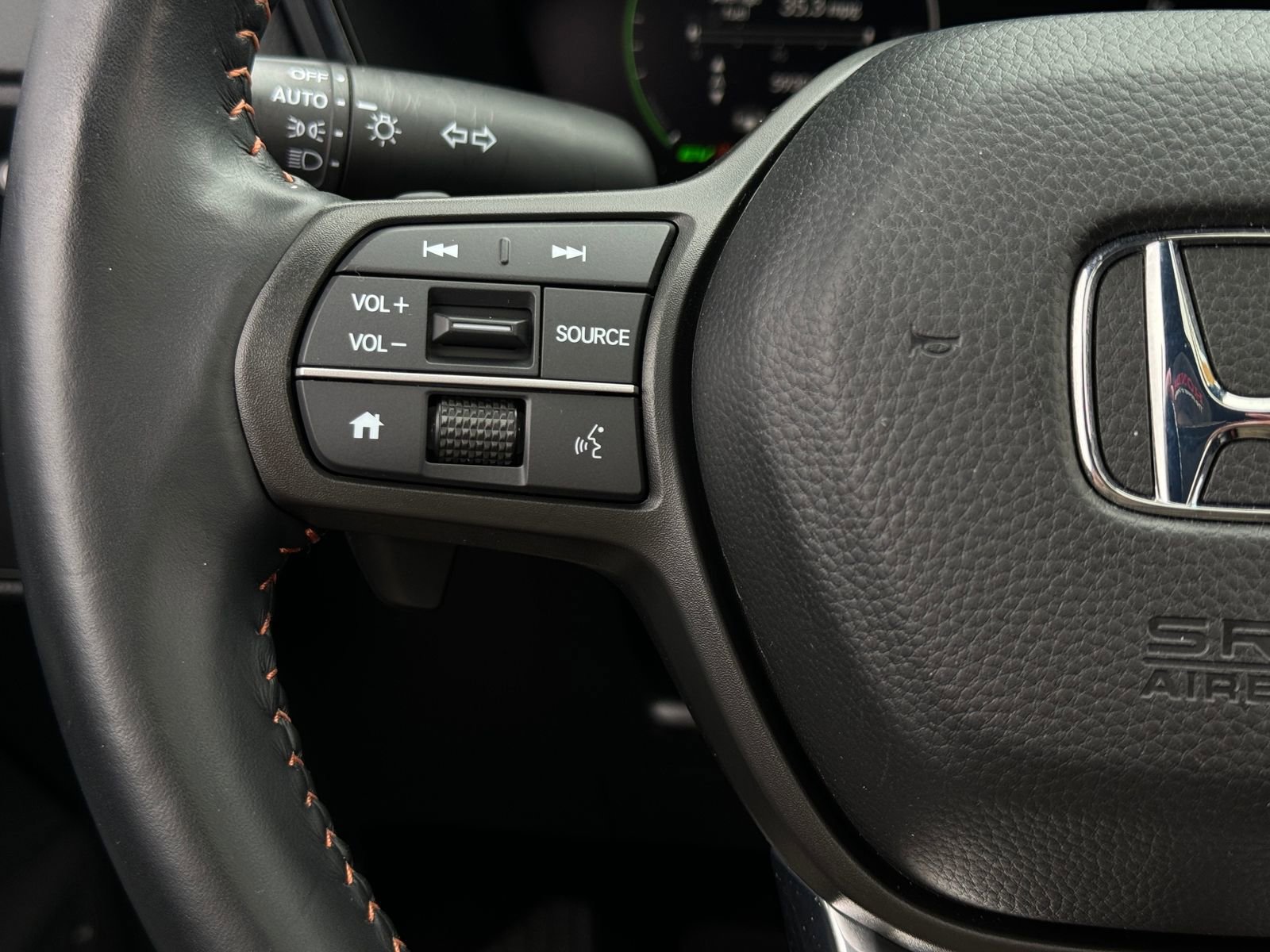 Certified 2025 Honda CR-V Sport image 33