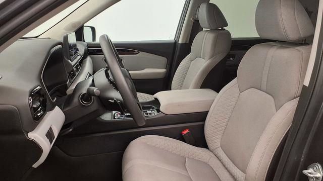 Used 2023 Honda Pilot LX image 15