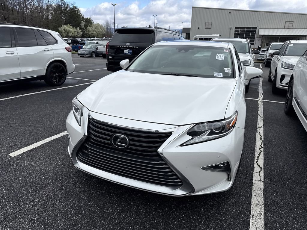 Used 2018 Lexus ES 350 w/ Premier Package image 6