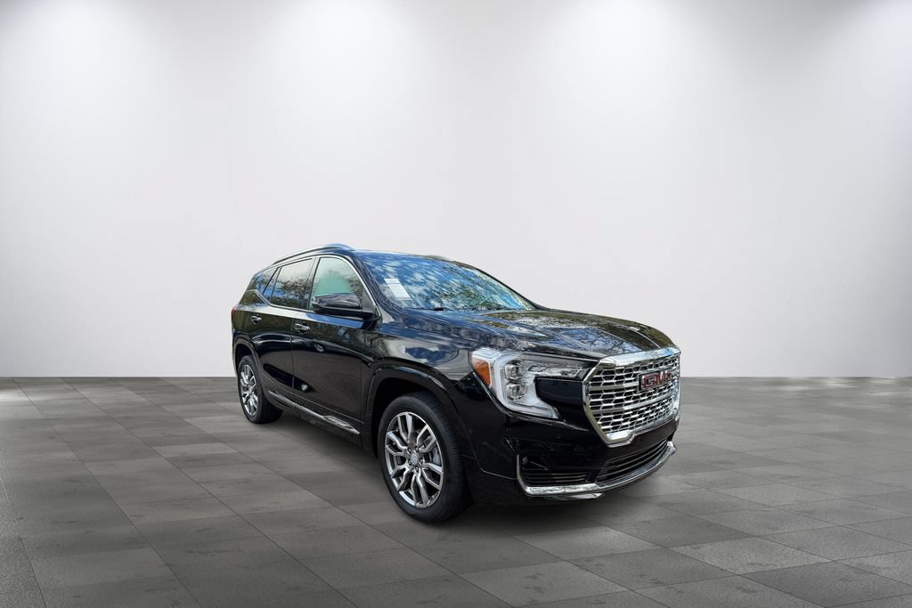 Used 2022 GMC Terrain Denali w/ Denali Premium Package