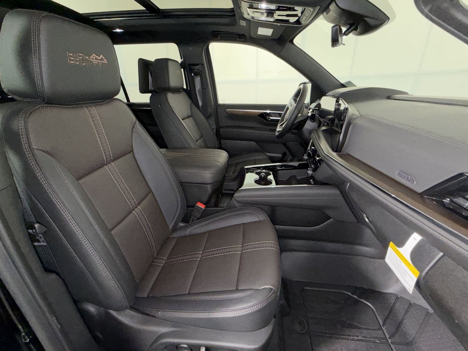 New 2026 Chevrolet Tahoe High Country AWD/4WD image 28