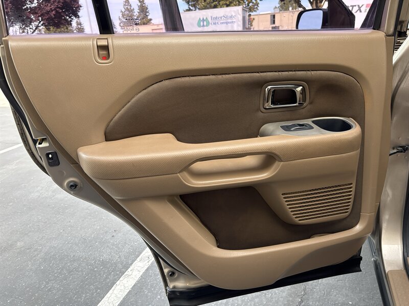 Used 2006 Honda Pilot LX image 32