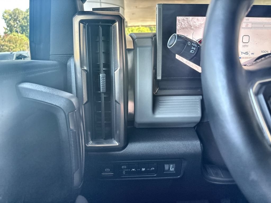 Certified 2025 GMC Hummer EV 2X AWD/4WD image 18