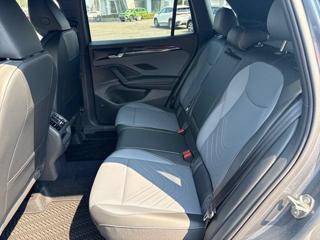 New 2026 Volkswagen Tiguan SE R-Line AWD/4WD image 15