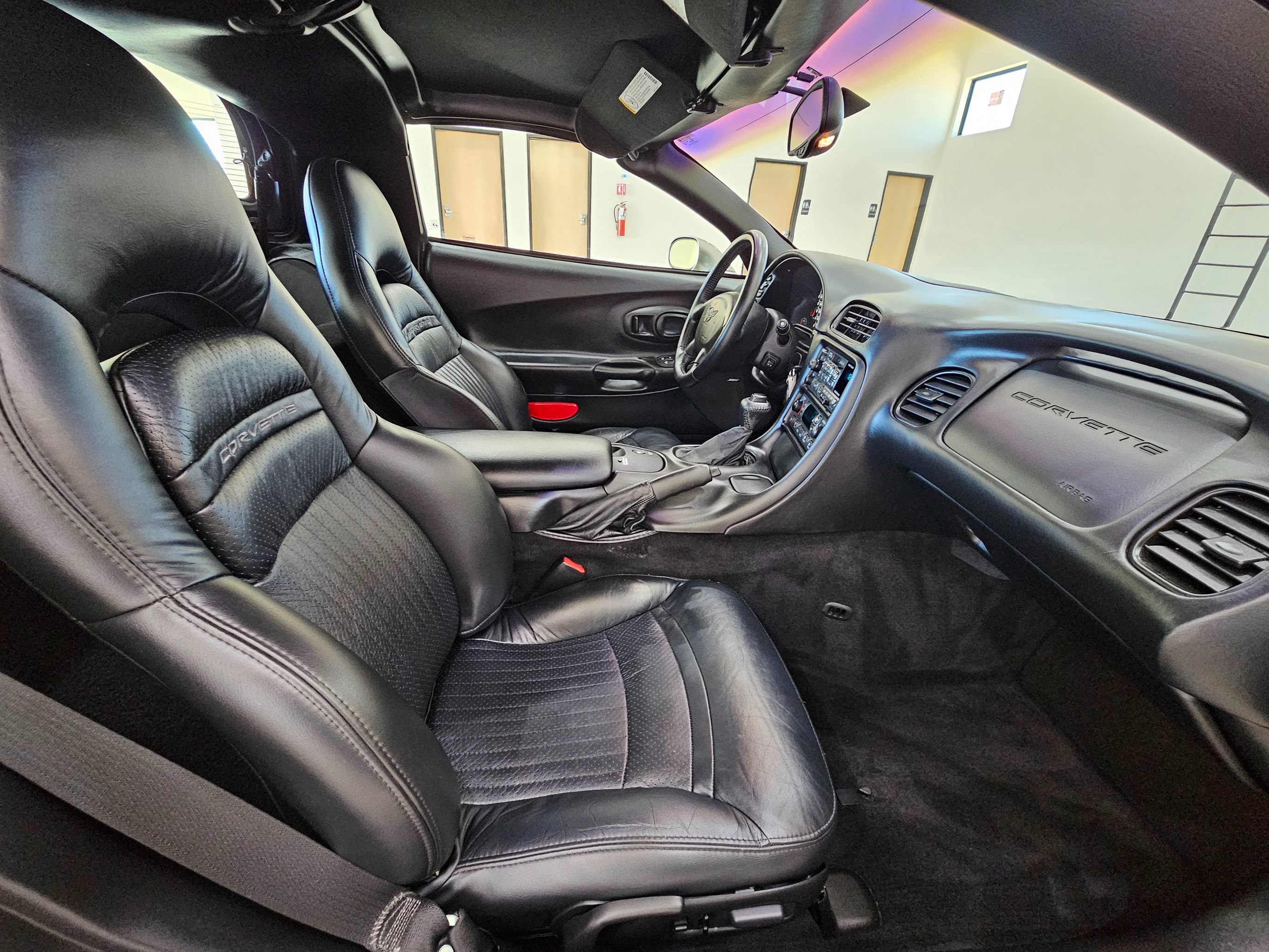 Used 2002 Chevrolet Corvette Coupe w/ Preferred Equipment Group2 RWD image 33