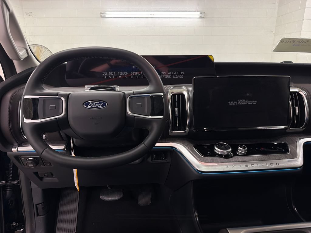 New 2026 Ford Expedition Platinum w/ Platinum Ultimate Package AWD/4WD image 8
