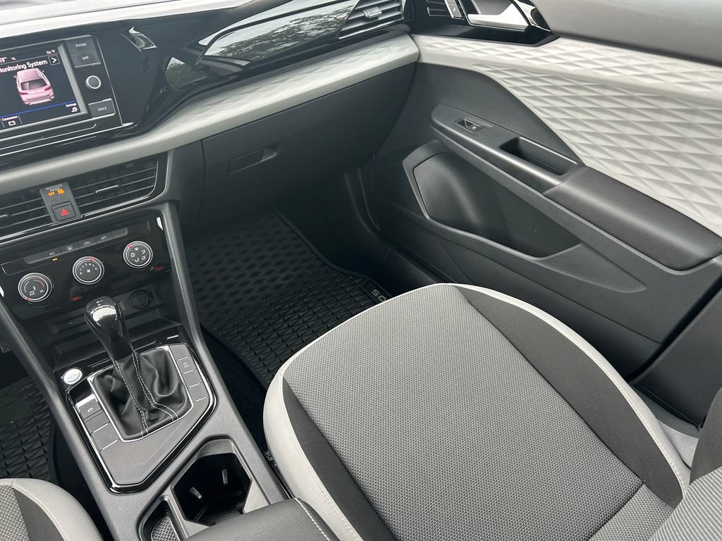 Certified 2023 Volkswagen Taos S FWD image 11